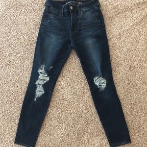 American Eagle Hi-Rise Ripped Jegging